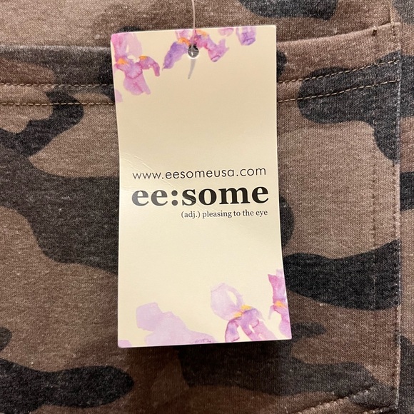 Camo Overalls NWT- Comfy Material (like sweats) SM - Picture 5 of 5